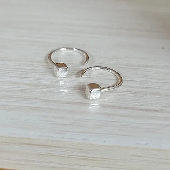 🔥LAST PAIR🔥 Tiny Wraparound Huggies - Picture 3 of 6